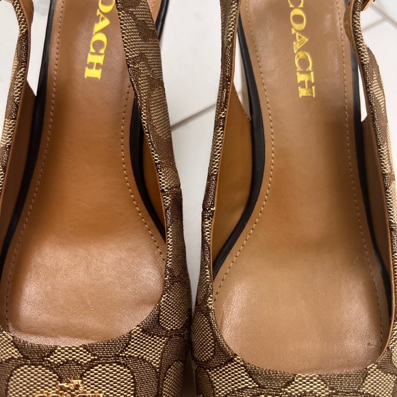 Coach sandals - Picture 4 of 12